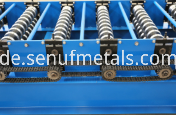 Corrugated Sheet Roll Forming Machine4